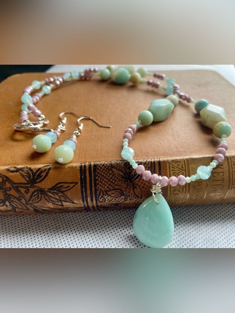 Pastel Mint Teardrop Necklace & Earring Set - Women Jewelry